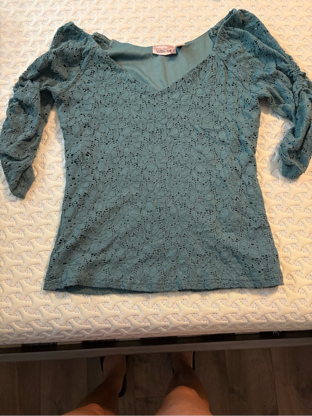 Adorable Lace V-Neck Women’s Top - Teal